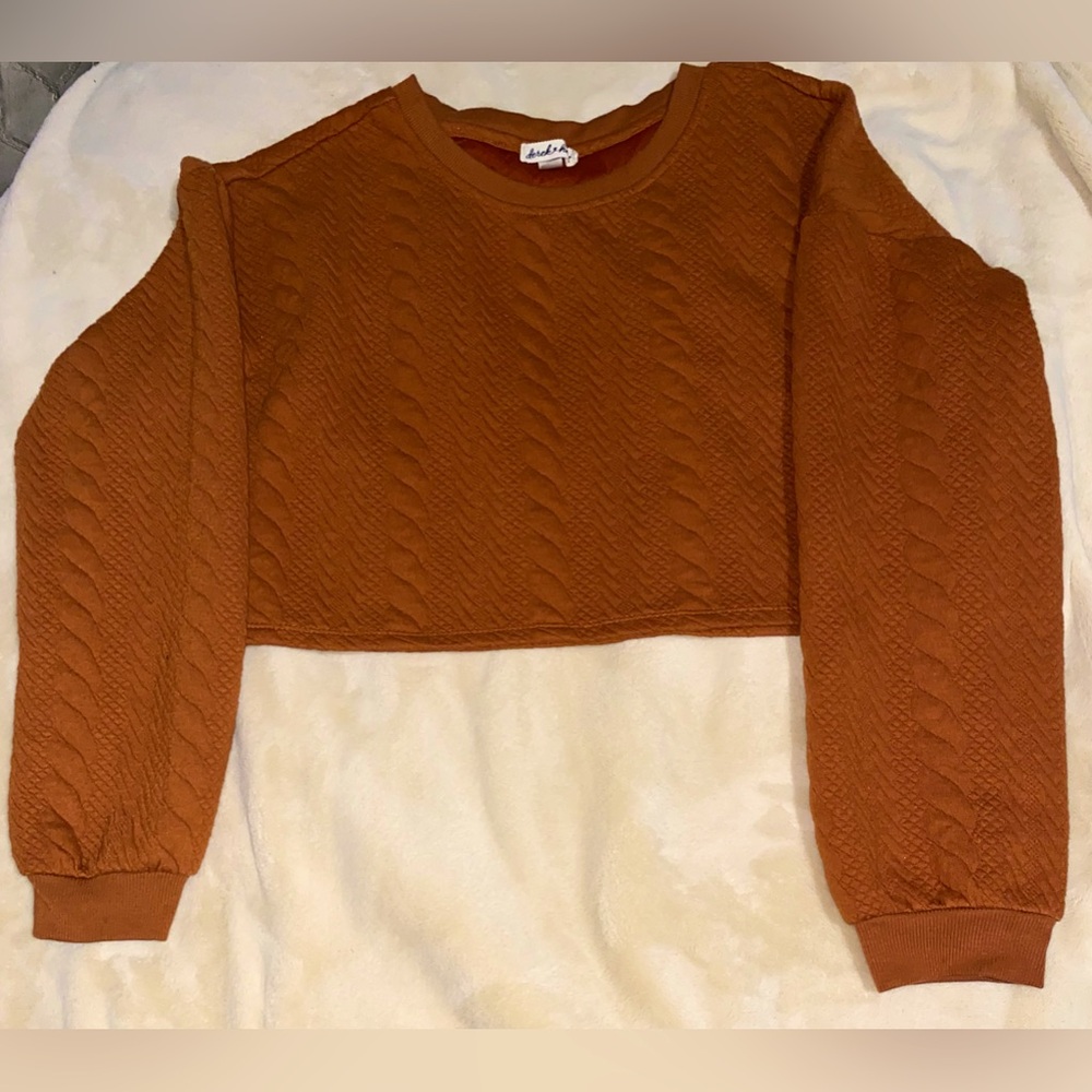 Derek heart knitted crop top